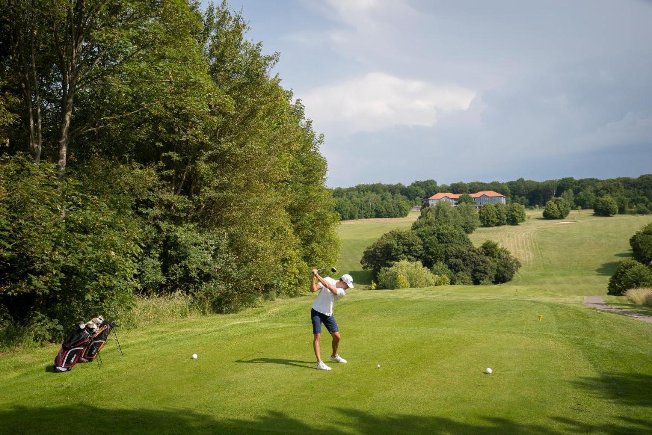 Hotel Du Golf Lumbres エクステリア 写真